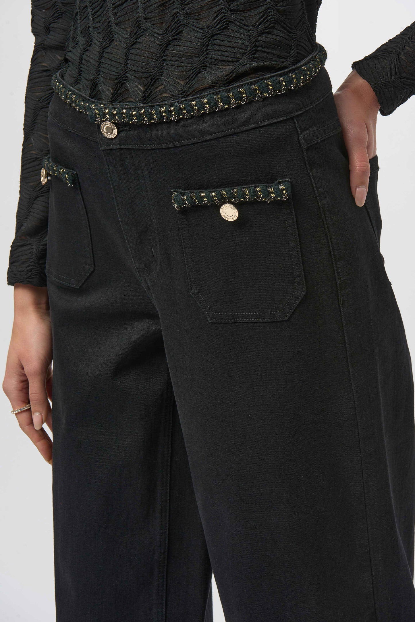 Classic Wide Leg Stretch Jeans with Braided Trim
254915