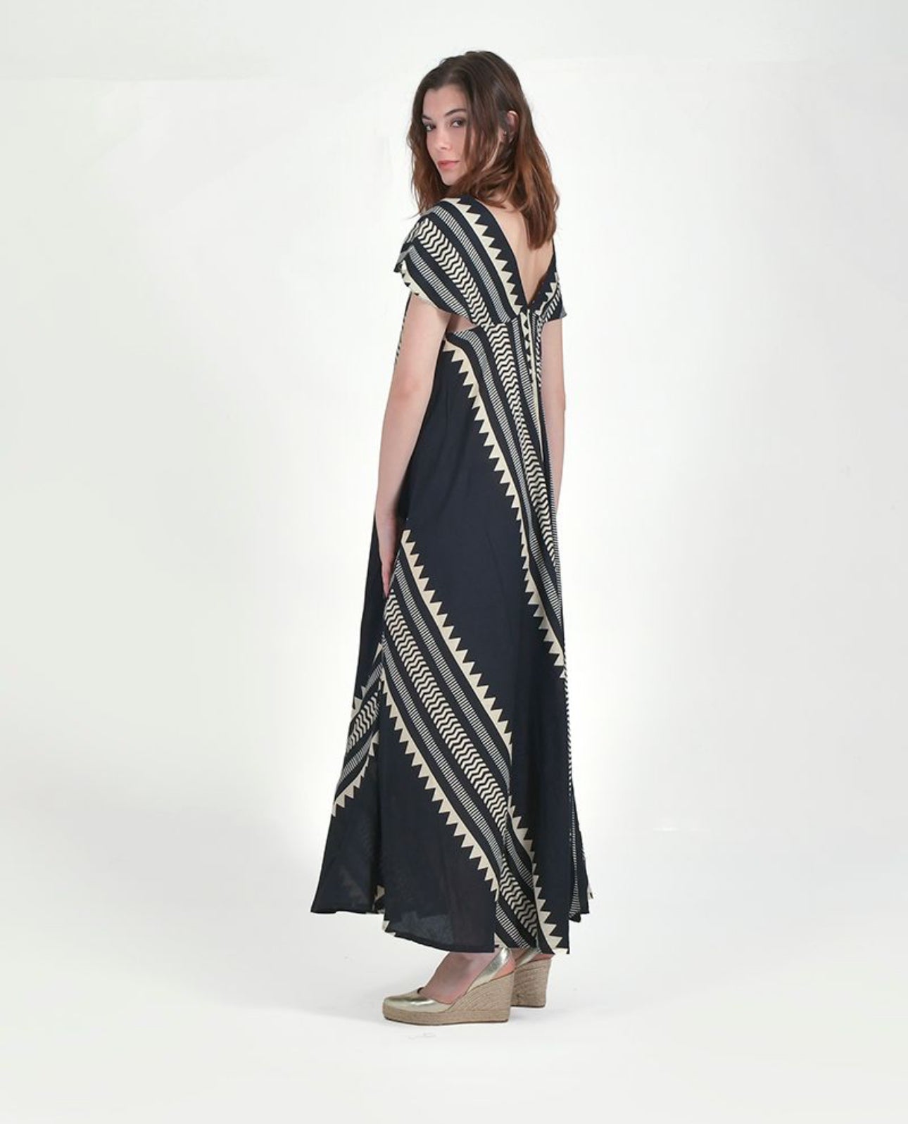 Ble 1226 Black and beige V neck Hoilday maxi dress