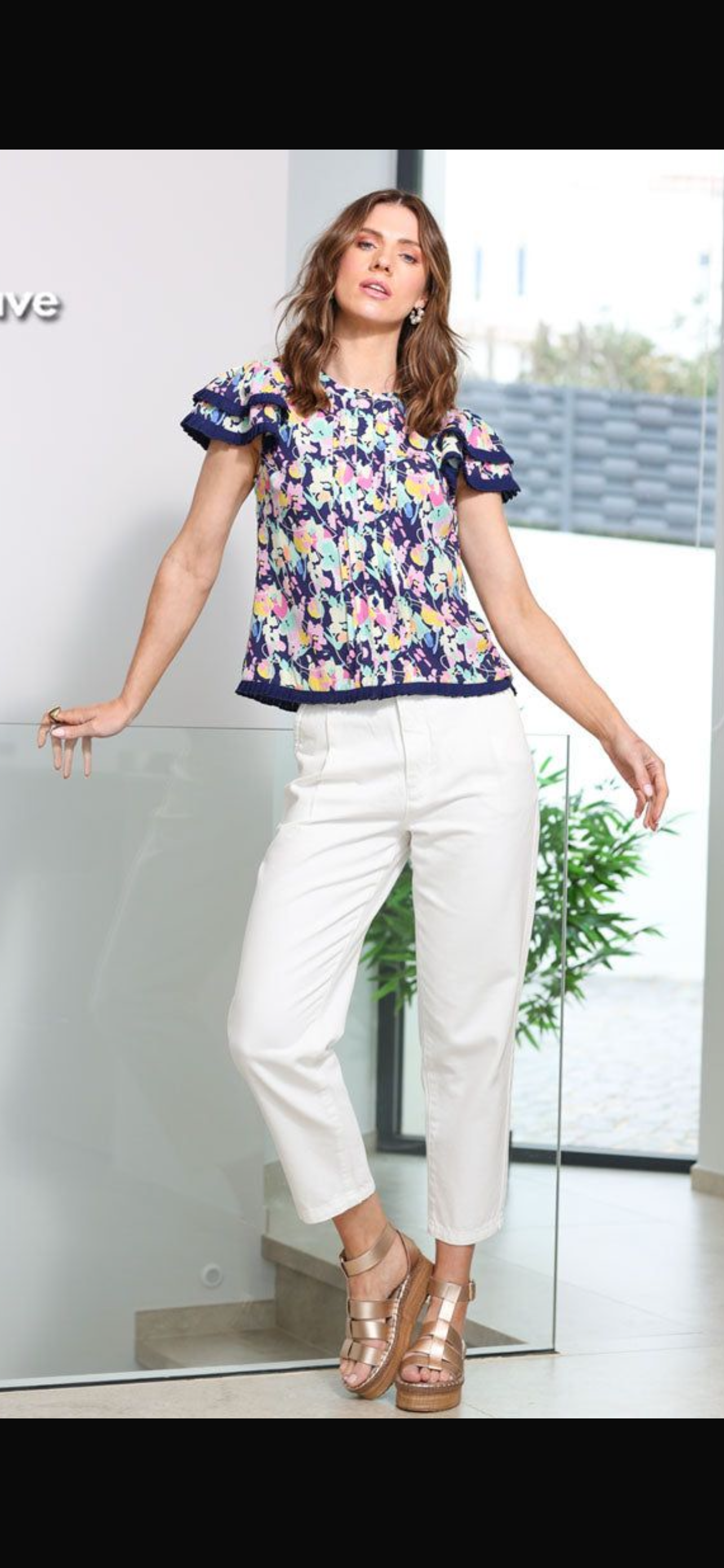 Rant and Marisol navy top.