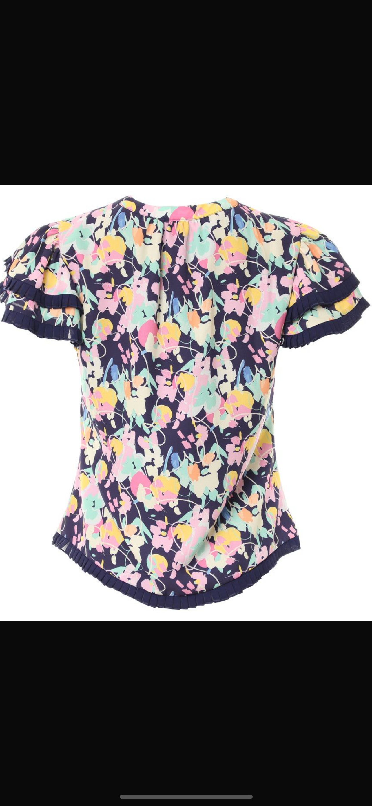 Rant and Marisol navy top.