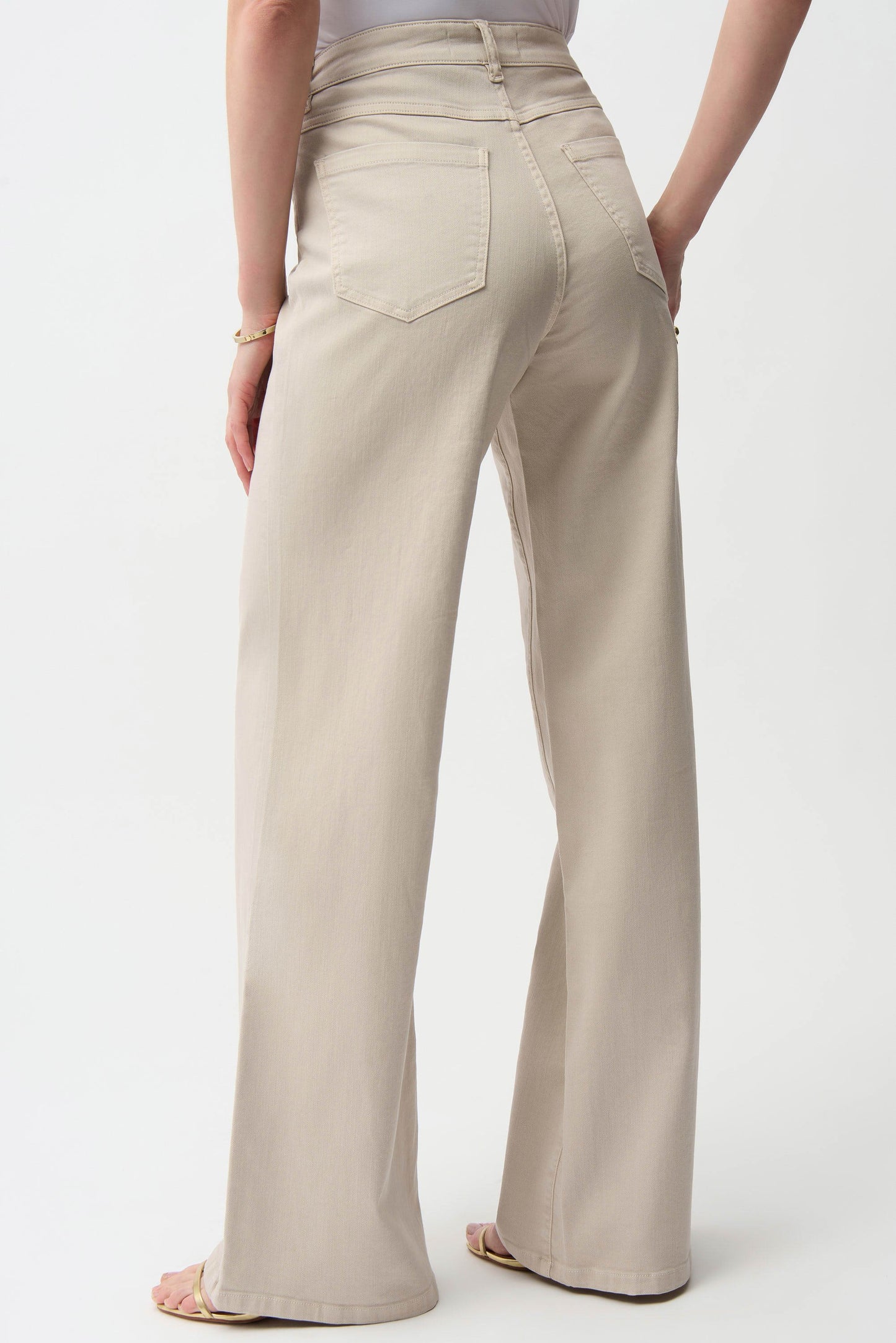 Goldie | Classic Wide-Leg Stretch Denim Jeans
253950