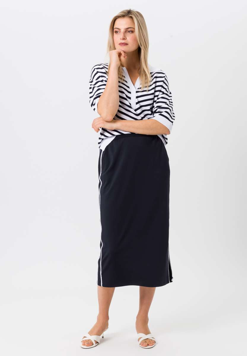 Tuzzi navy skirt