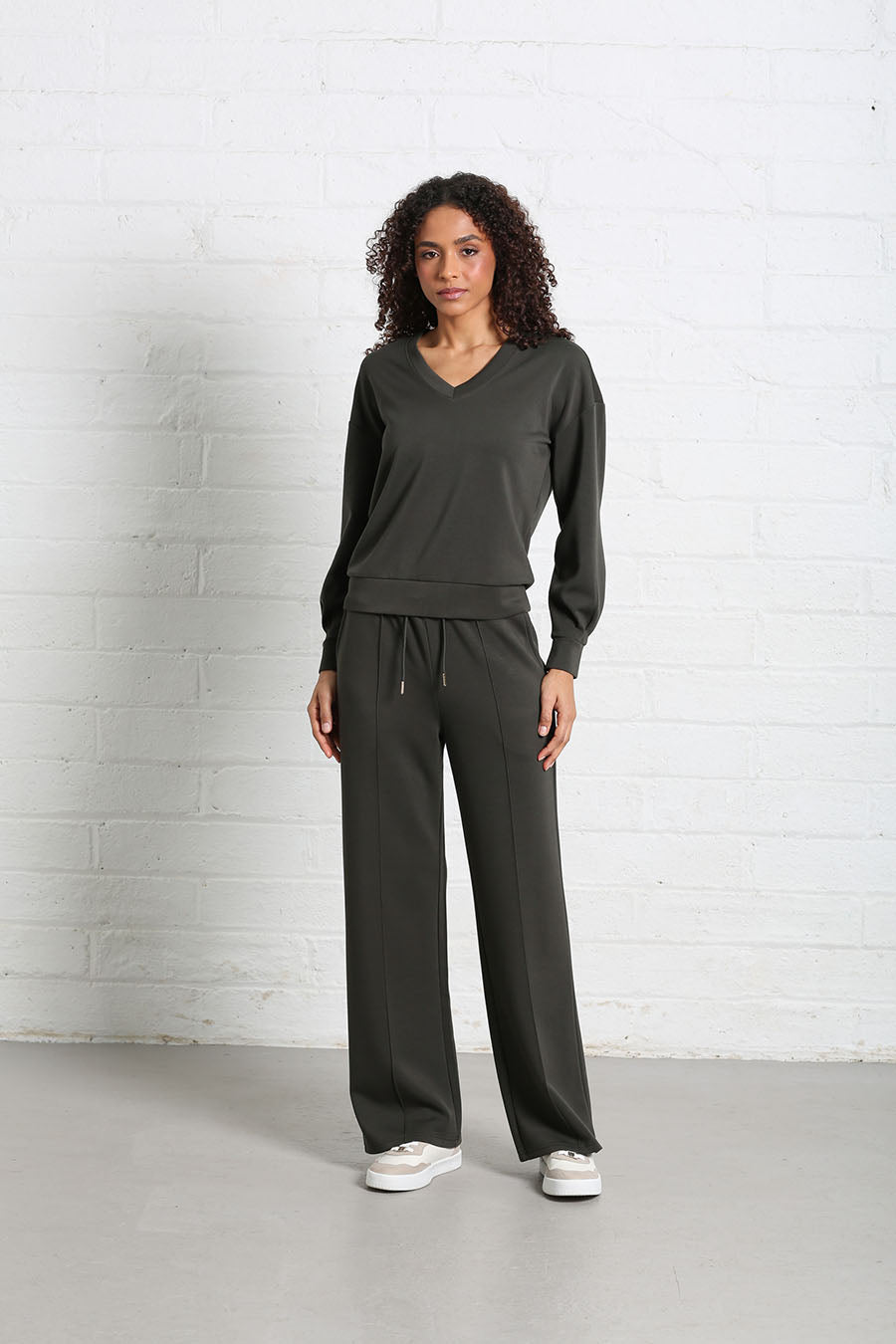 Relax & Renew Wren Jogger Khaki