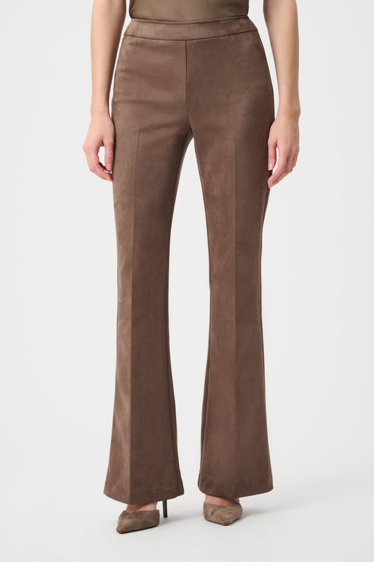 Scuba Suede Flared Pull-On Pants
263160