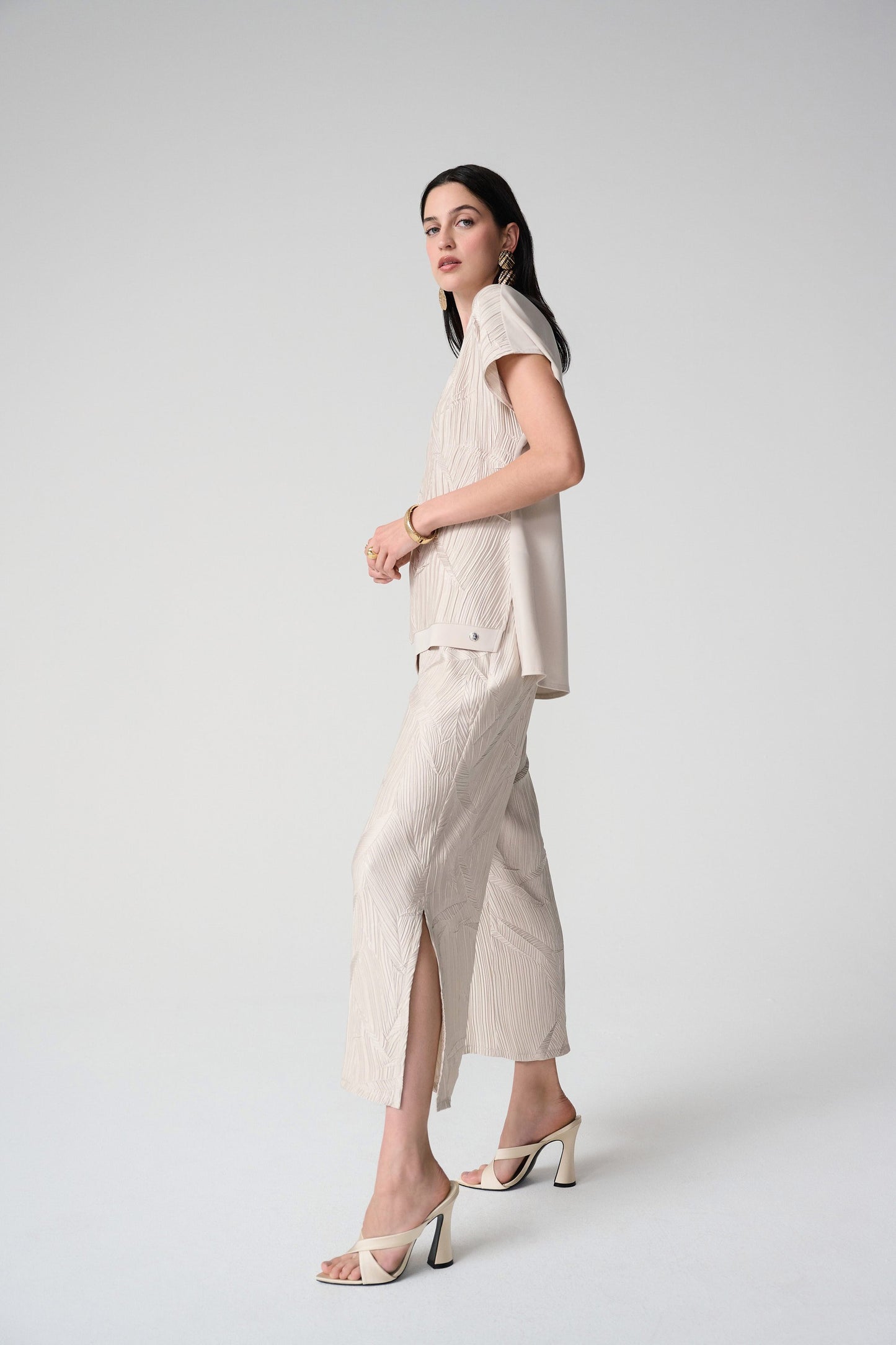 Pleated Satin Pull-On Culotte Pants
261161
Hots