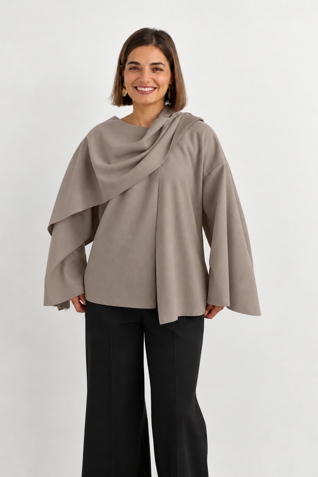 Taupe Cape

Add an elegant finishing touch with this versatile