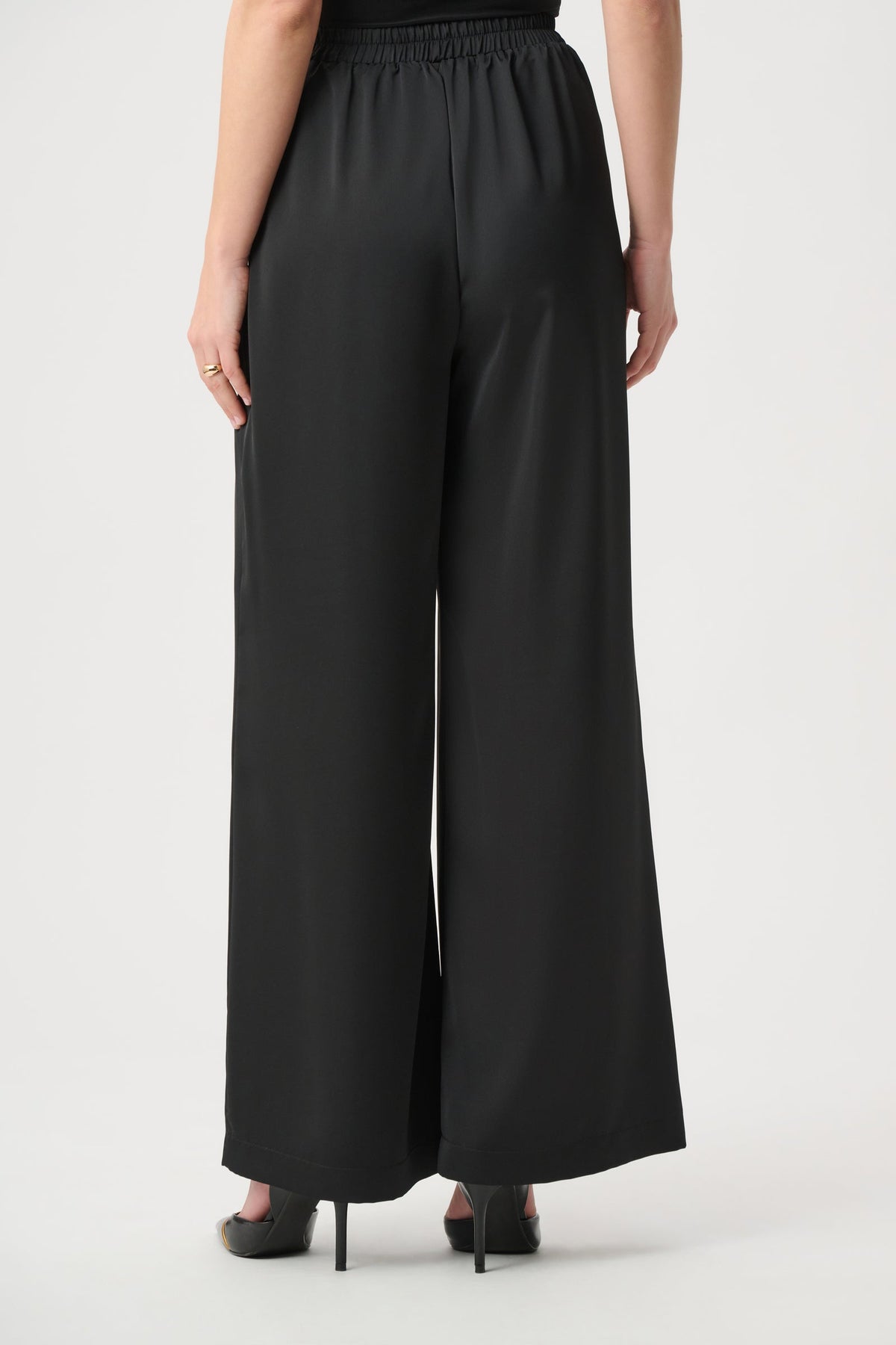 JOSEPH RIBKOFF Satin Wide-Leg Pants 264078
