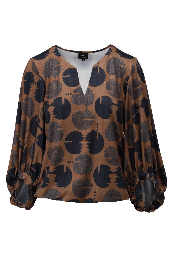 K Design V Neck Top
