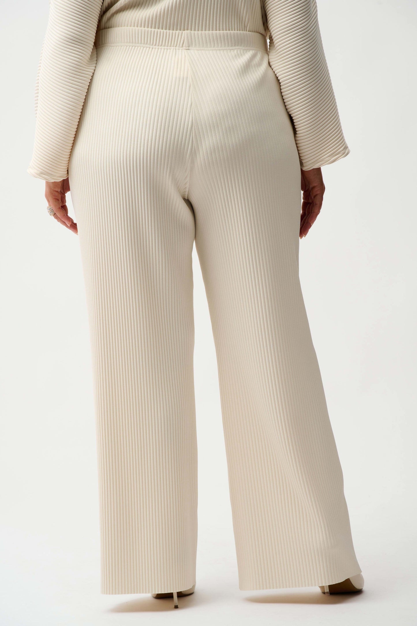 JOSEPH RIBKOFF Pleated Scuba Crepe Wide-Leg Pants 254006
