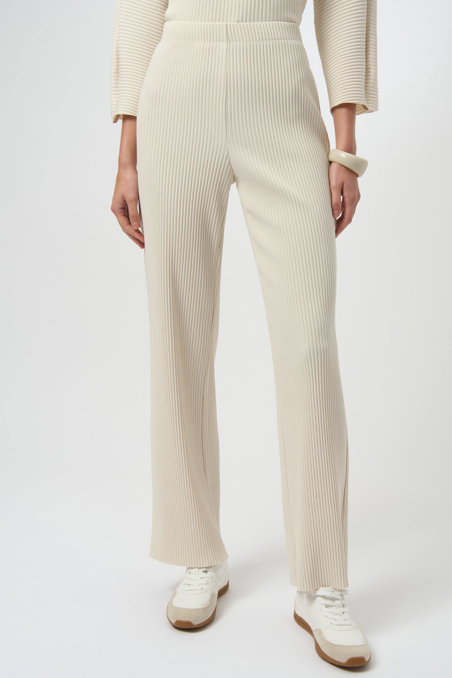 JOSEPH RIBKOFF Pleated Scuba Crepe Wide-Leg Pants 254006
