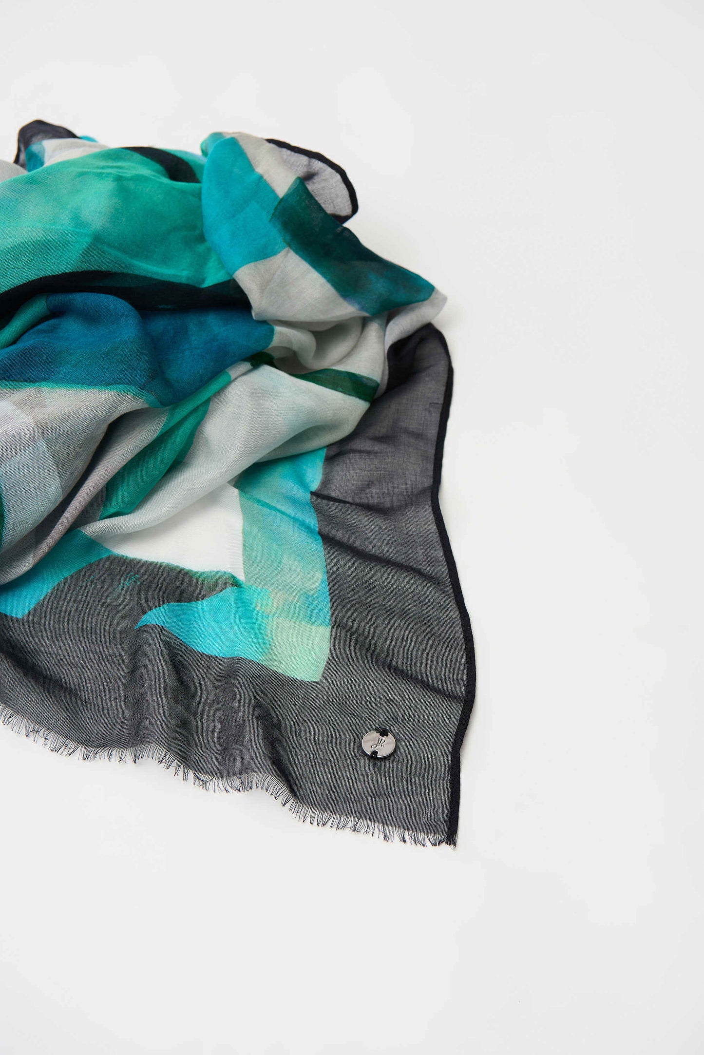 JOSEPH RIBKOFF 261985 Viscose Geometric Print Scarf