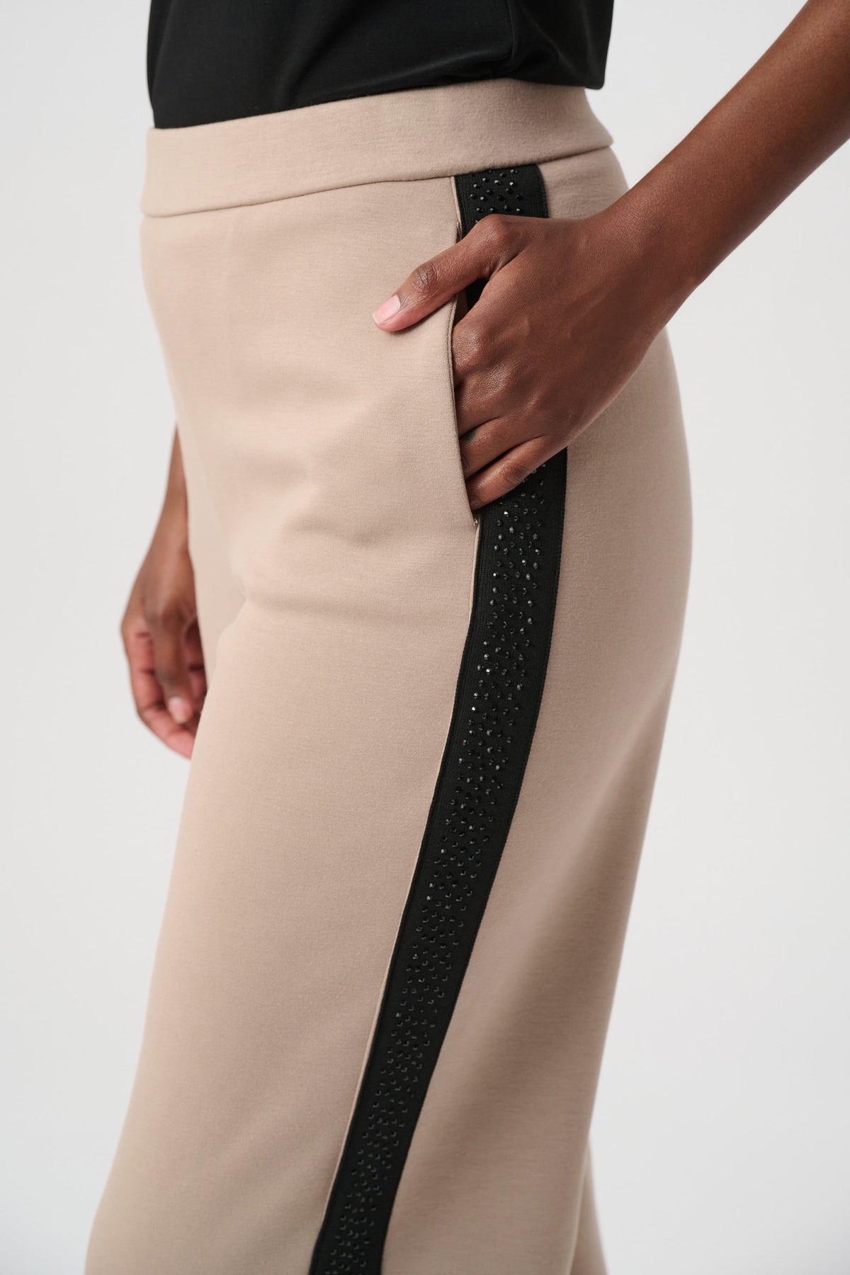 Wide Leg Trousers With Rhinestones
264614
Sport