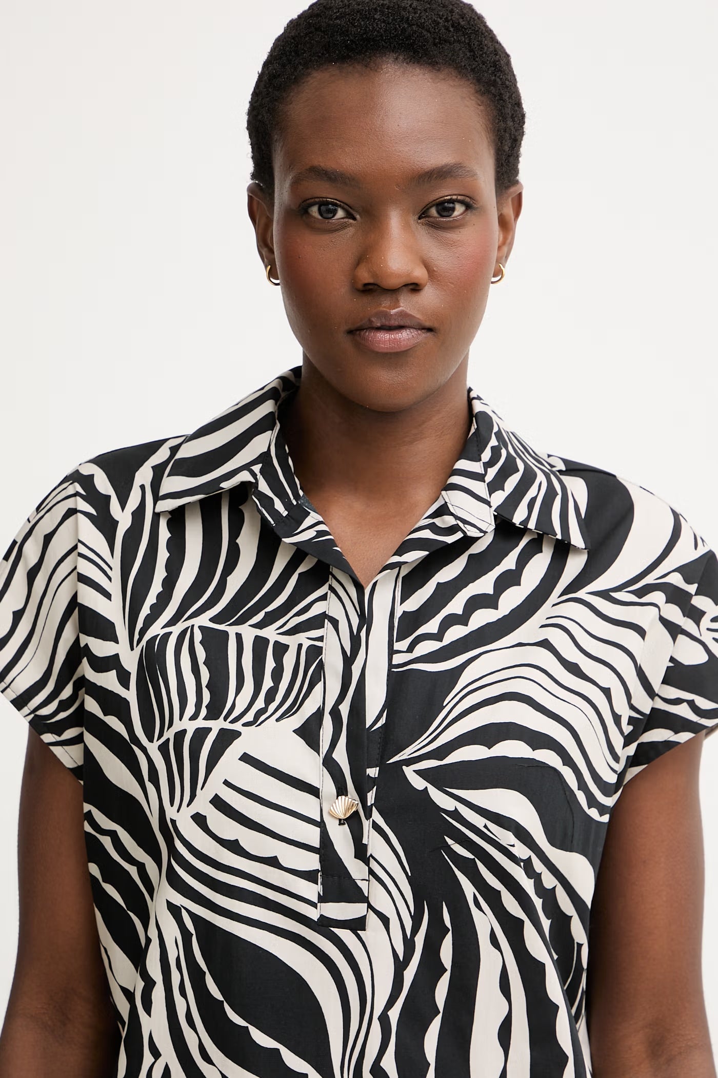 JOSEPH RIBKOFF 262262 Printed Midi Shirt Dress in Black