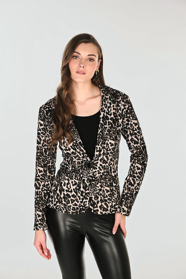Frank Lyman 263275 leopard print blazer