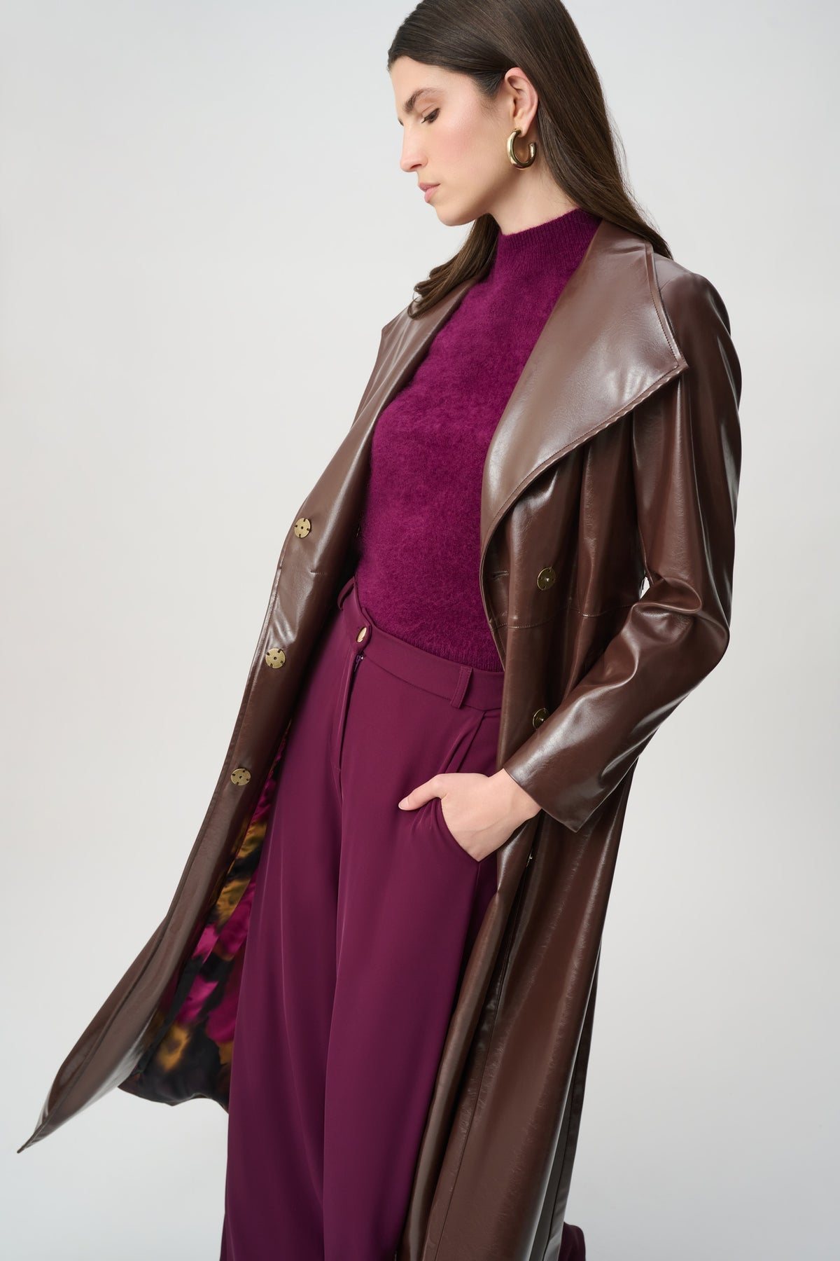 EDIT 57 FT. ELIZABETH HURLEY
Leatherette Trench Coat 264968
