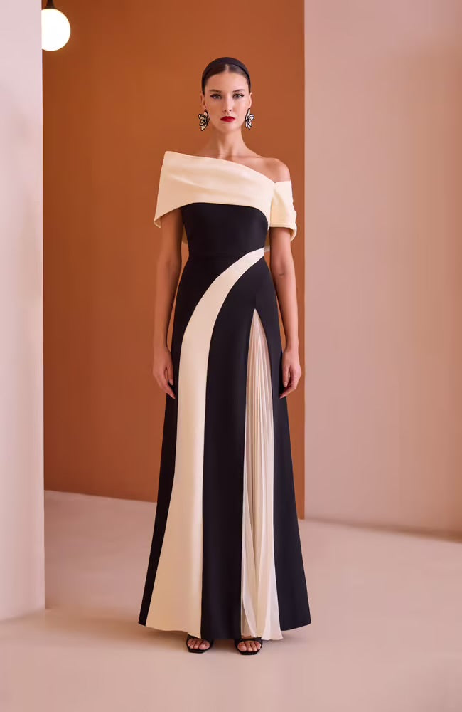 Carla Ruiz Elegant Contrast Off-Shoulder Occasion Dress