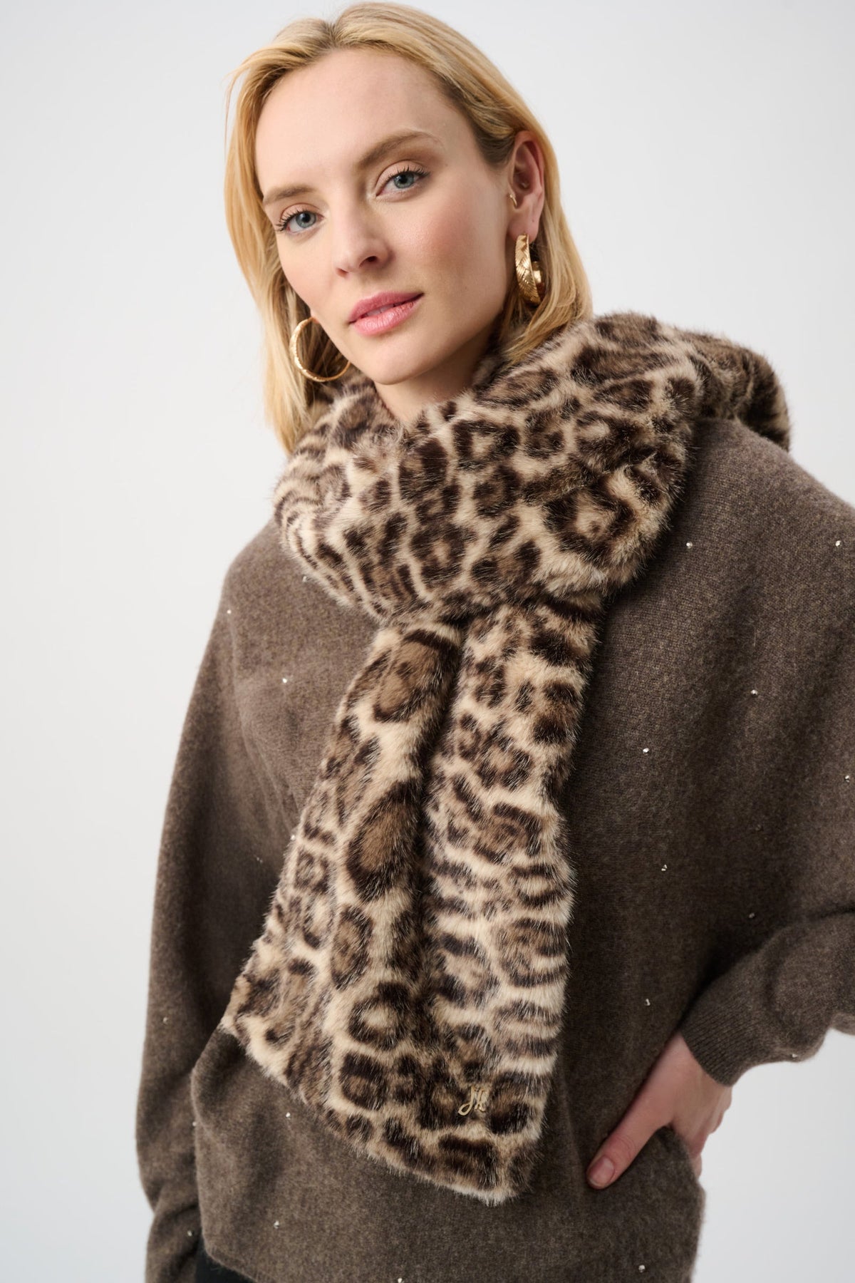 JOSEPH RIBKOFF 263976 Faux Fur Leopard Print Scarf