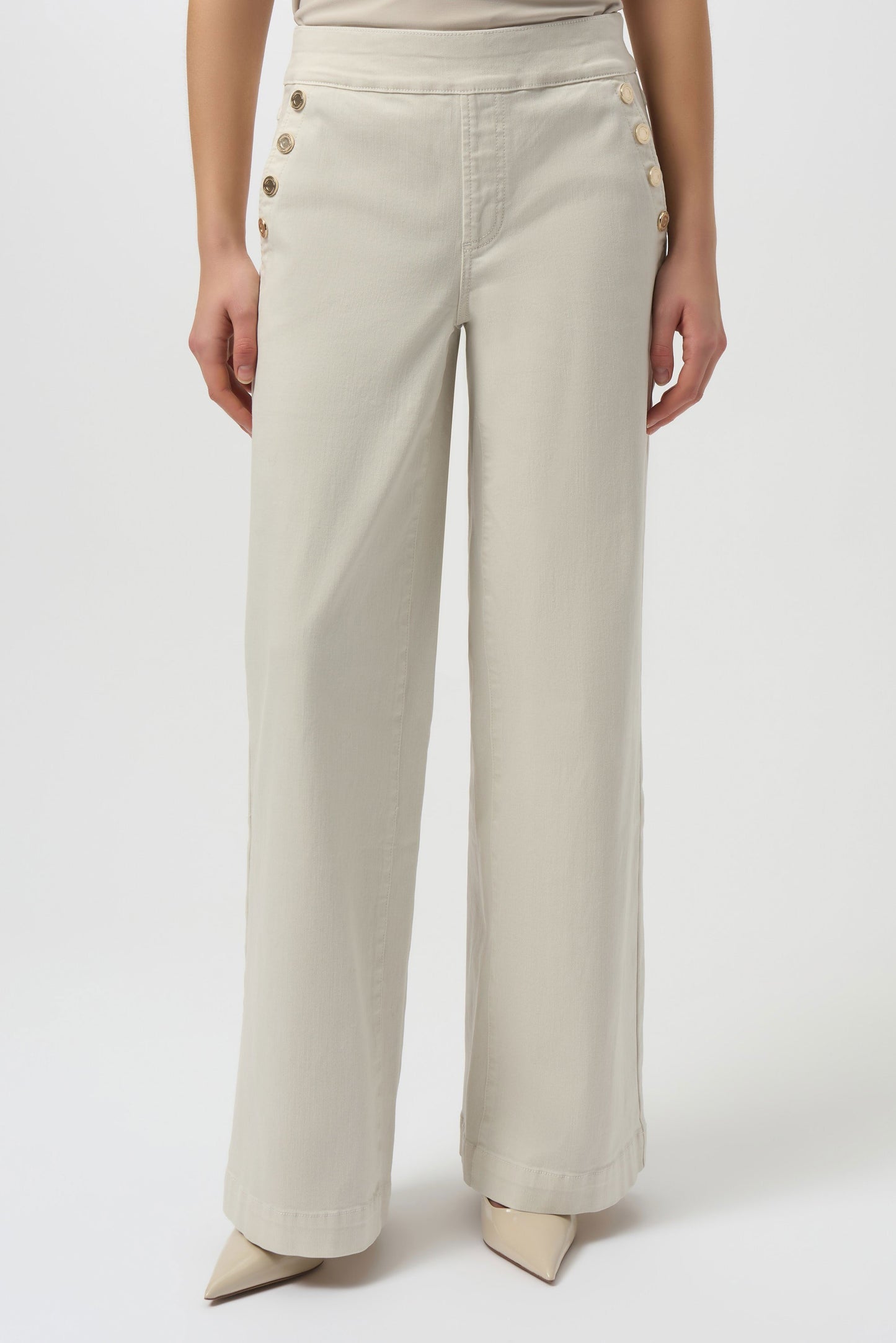 Classic Wide Leg Pull-On Jeans
254919