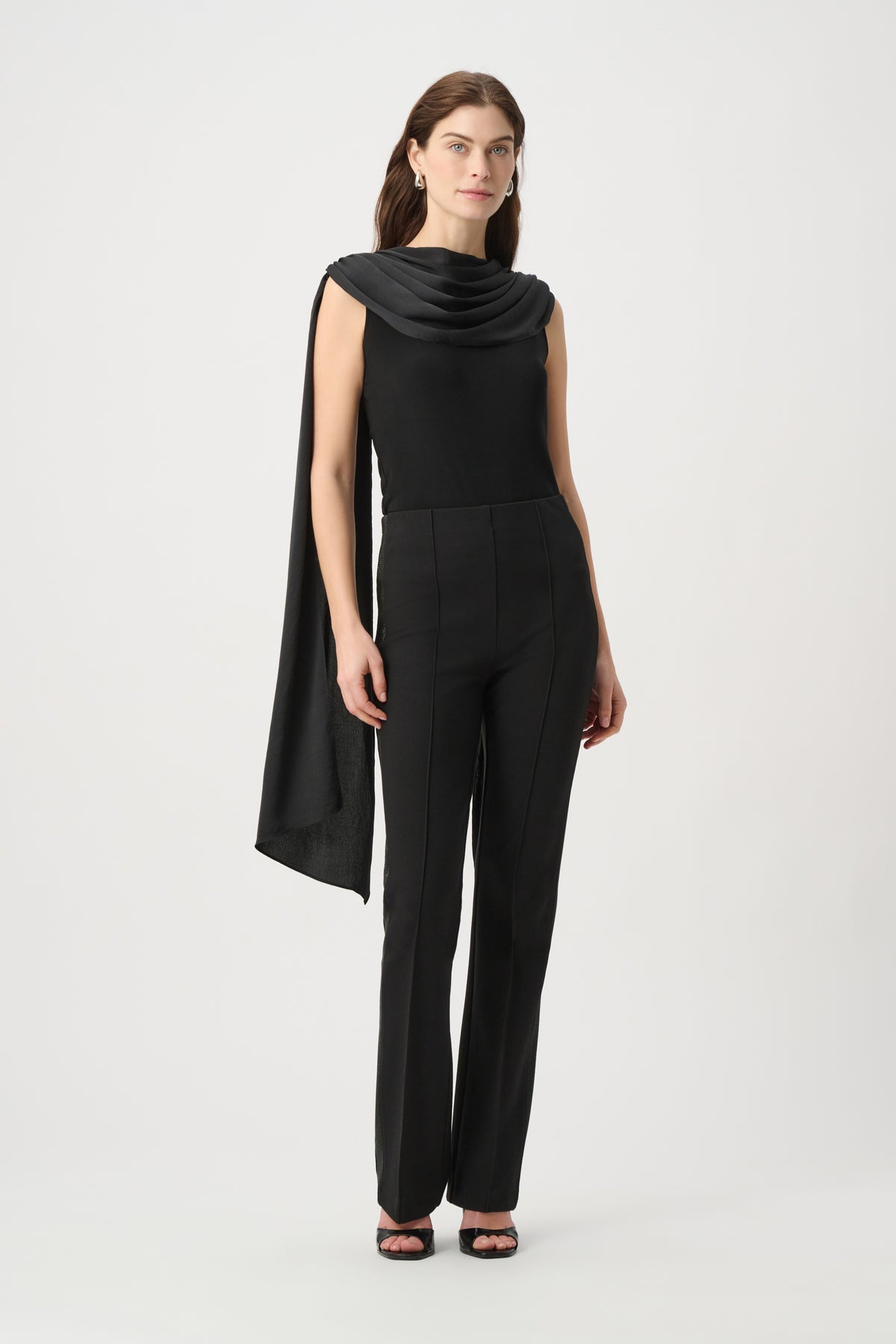 Scarf Collar Fitted Top
264113