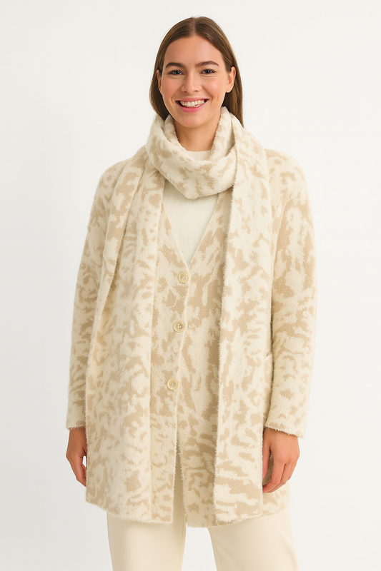 ⸻

Scorzzo Cream & Beige Coat