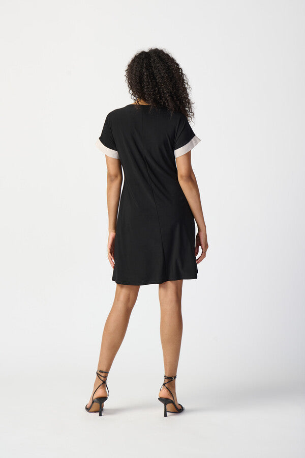 Knee-length Shift Dress Style 241030