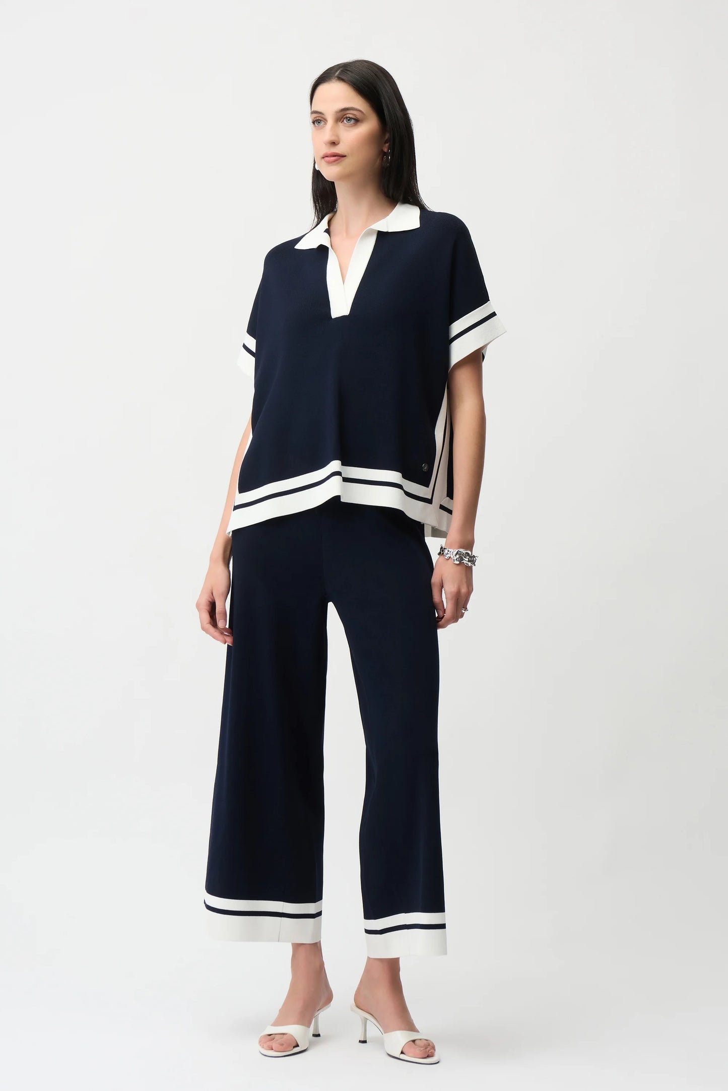 Viscose Blend Boxy Sweater With Stripe Detail
261941