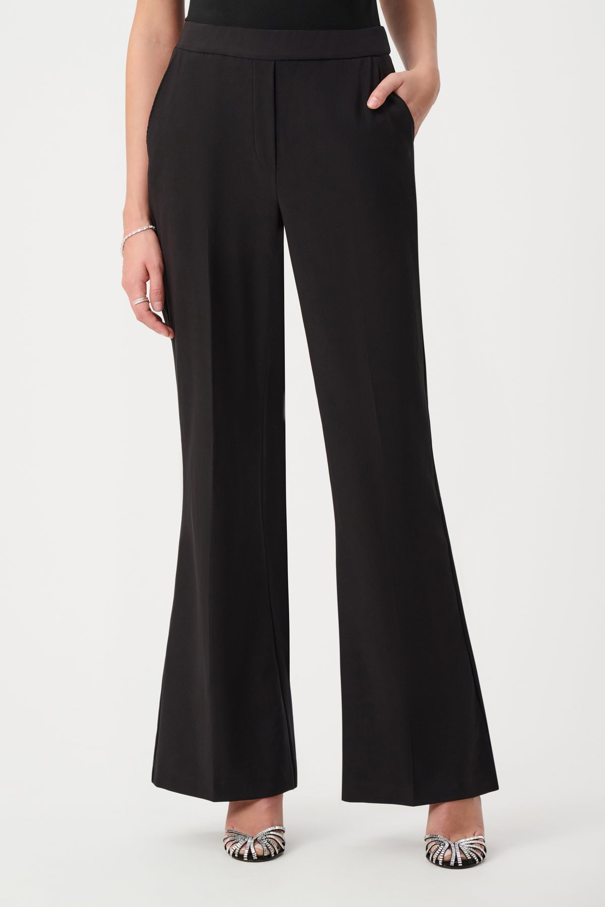 263746 Signature | Lux Twill Flared Pull-On Pants