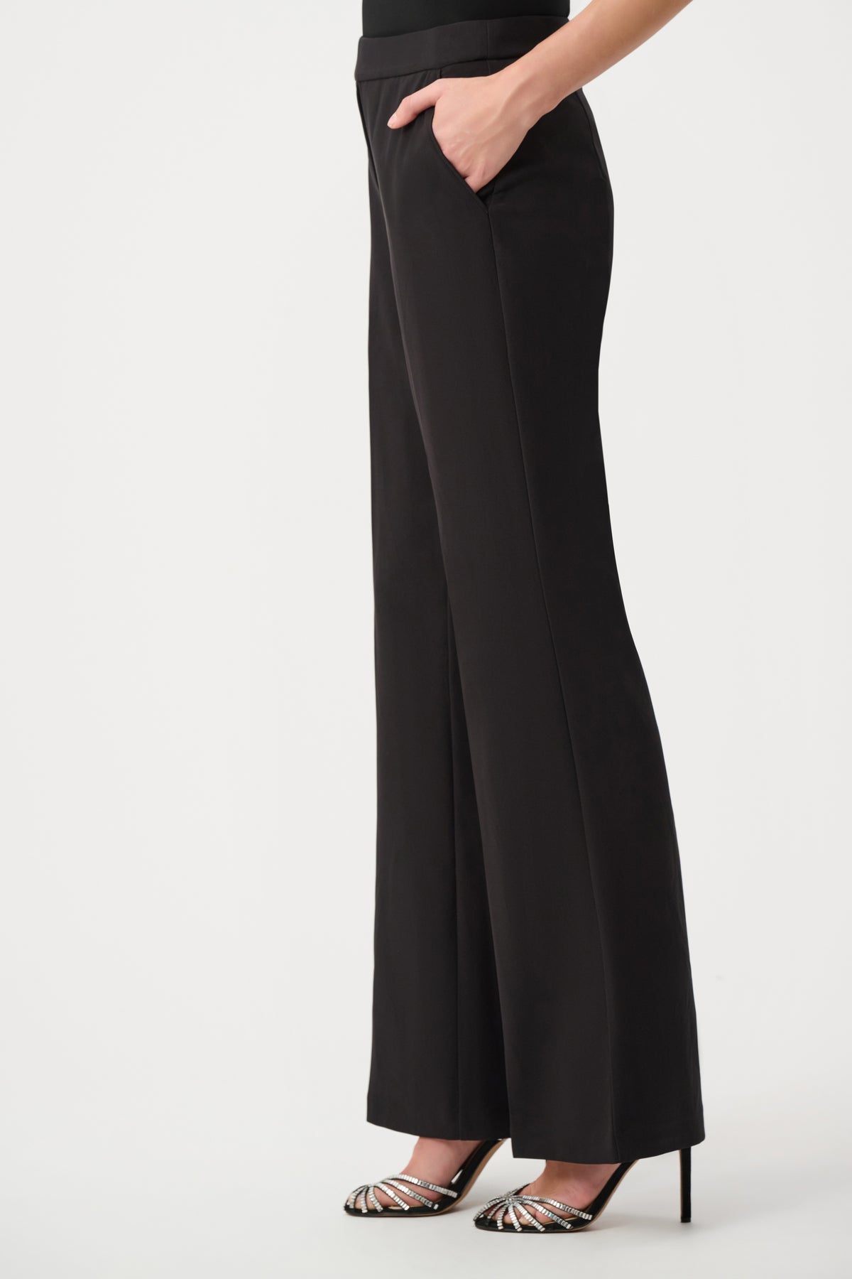 263746 Signature | Lux Twill Flared Pull-On Pants