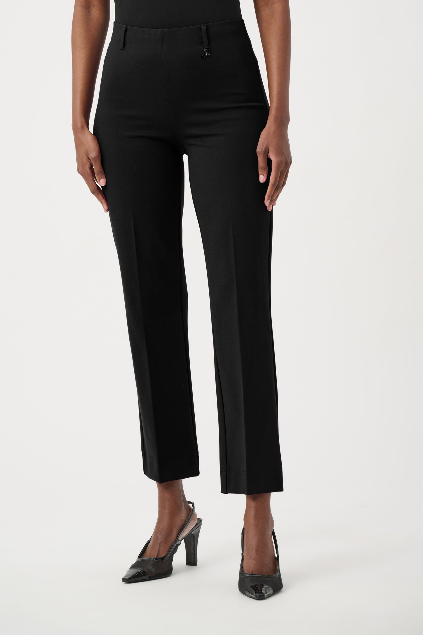 243049W26  Straight Pull-On Pants