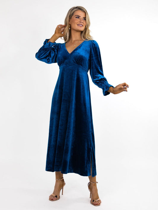 Streasa teal velvet dress