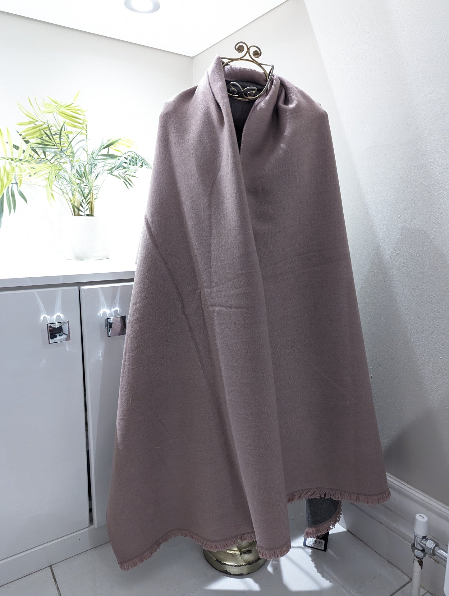 Milly soft pink/grey scarf