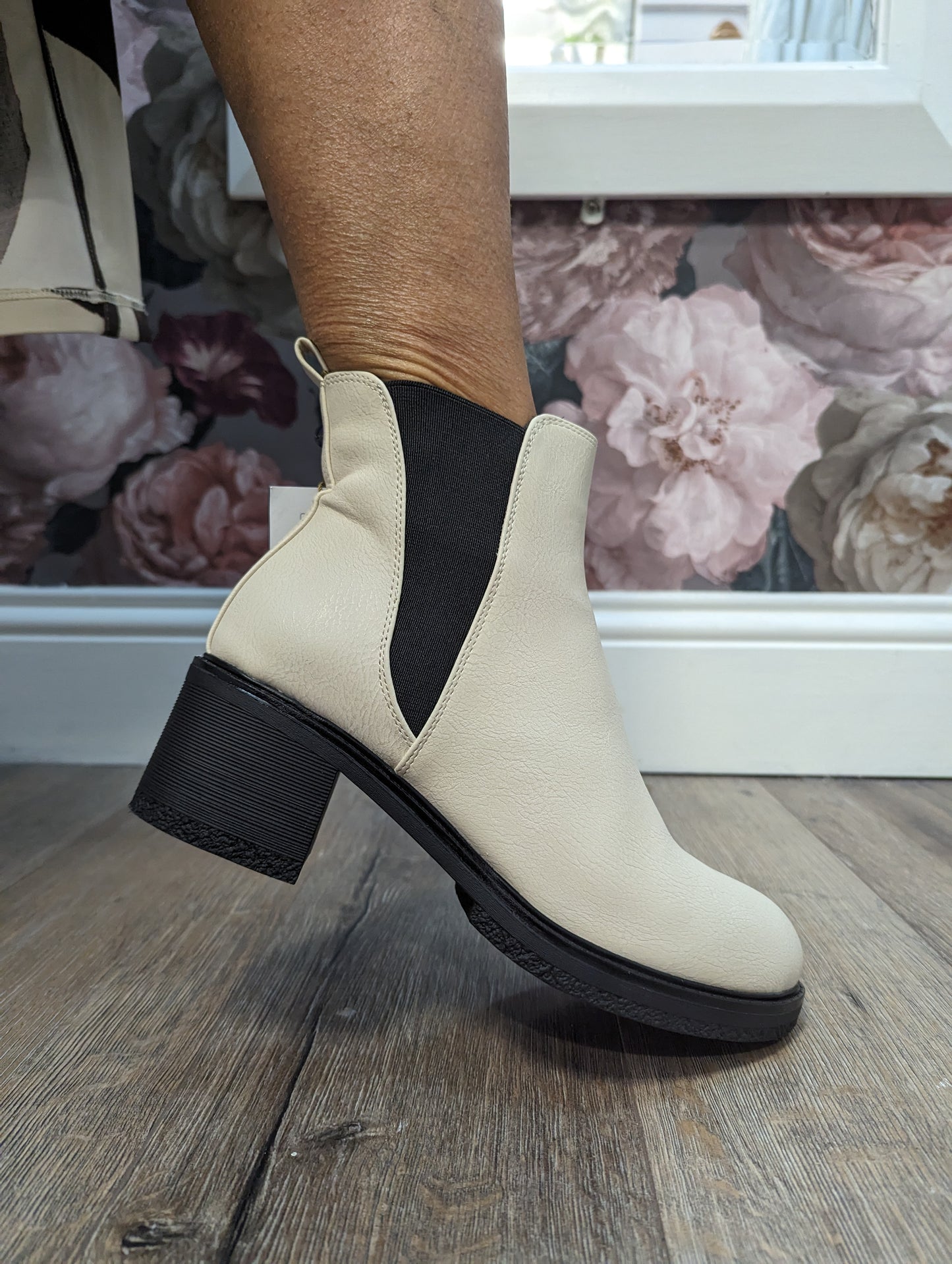 Cream Ophelia boot