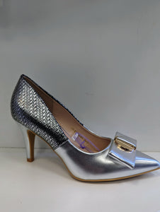 Silver moon shoe
