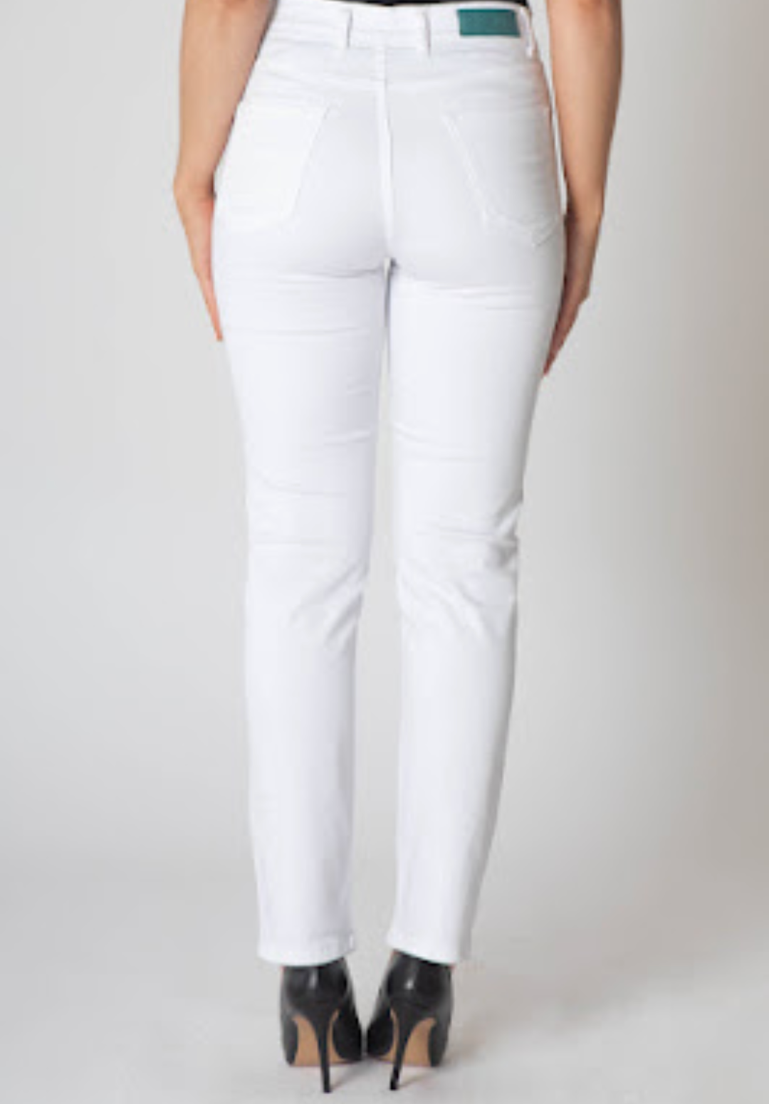 White sisolei jeans