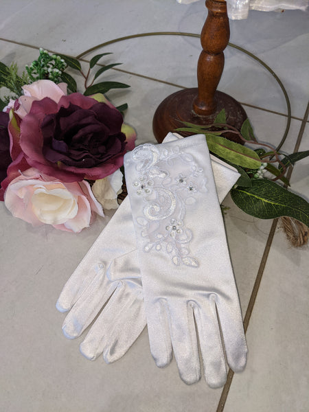 Open front lace glove