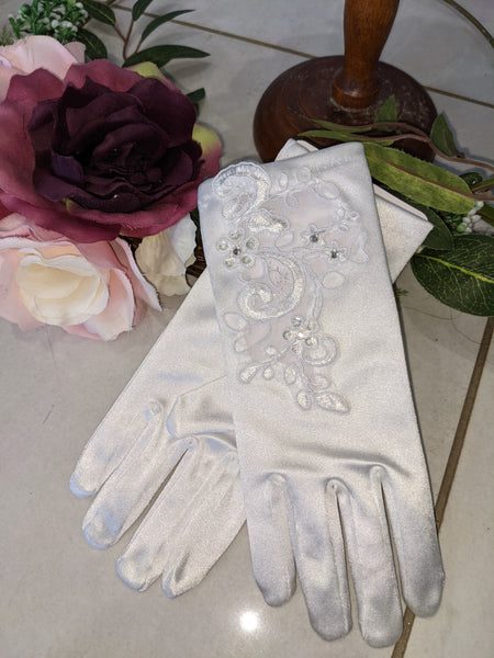 Open front lace glove