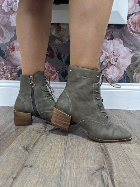 Grey /taupe boot